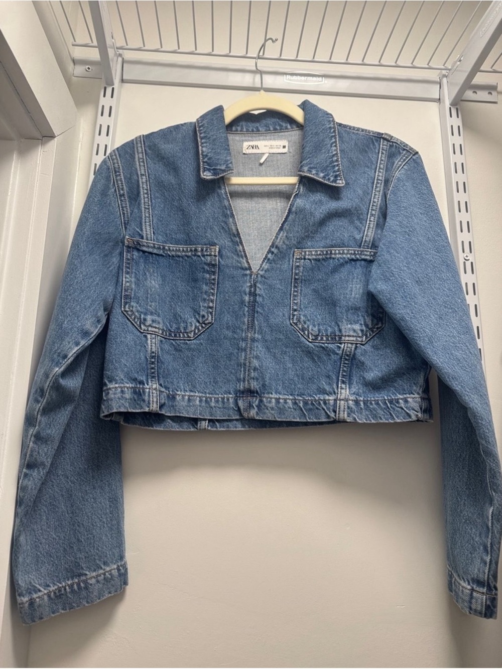 Zara Light Blue Cropped V‑Neck Denim Jacket